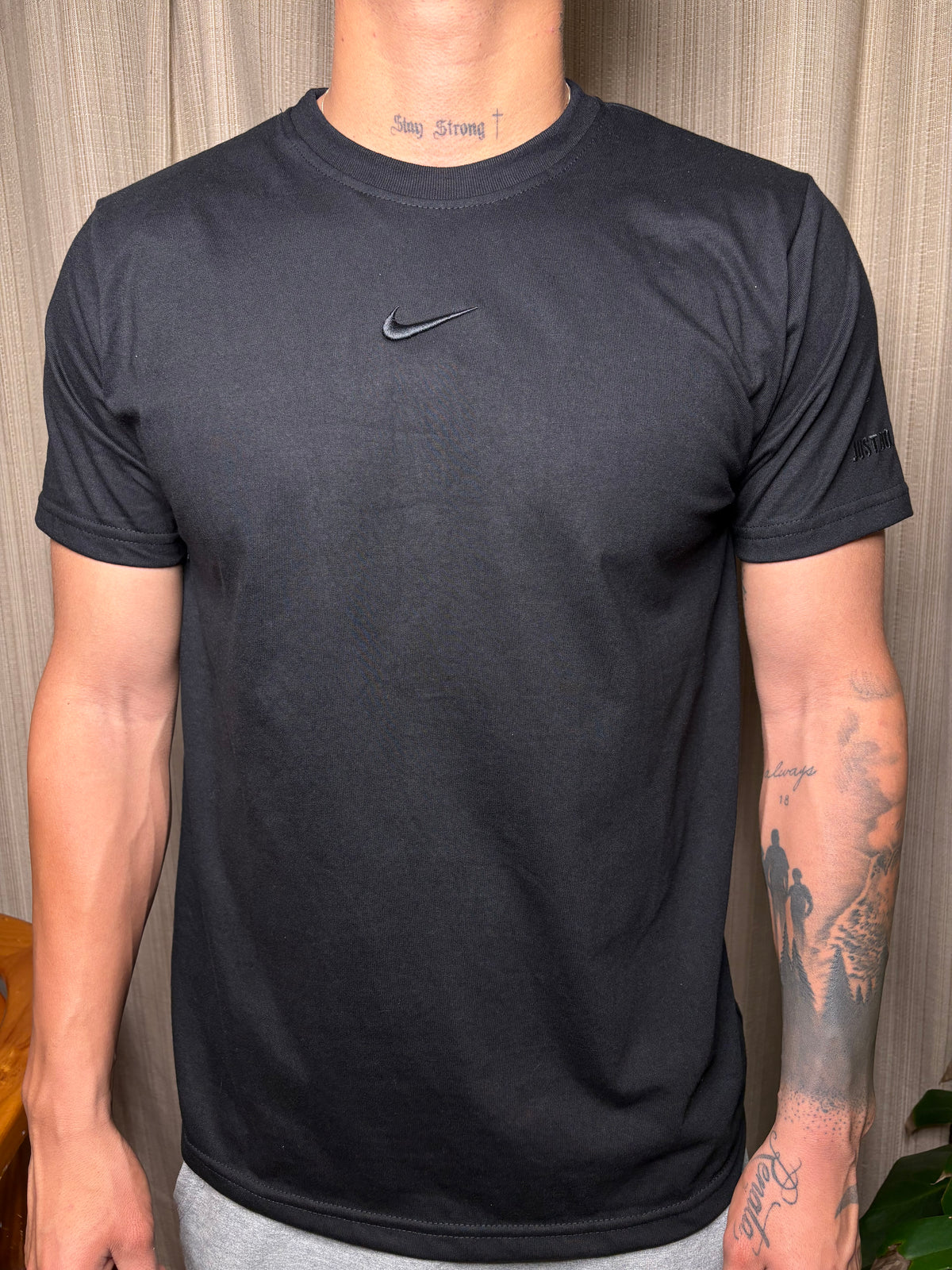 POLERA NIKE DE ALGODÓN | BÁSICA PREMIUM